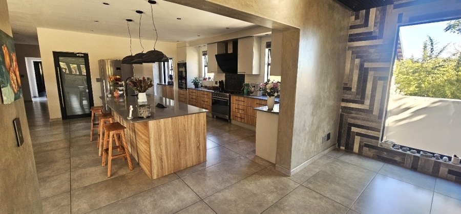 To Let 7 Bedroom Property for Rent in Wigwam North West